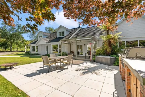 Wairarapa renovation home and patio